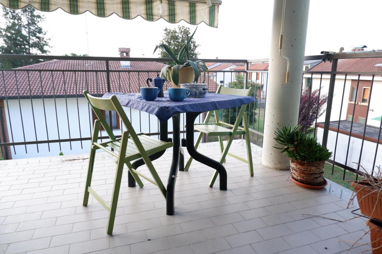 Latte E Menta Acomodação com café da manhã Motta Visconti Exterior foto